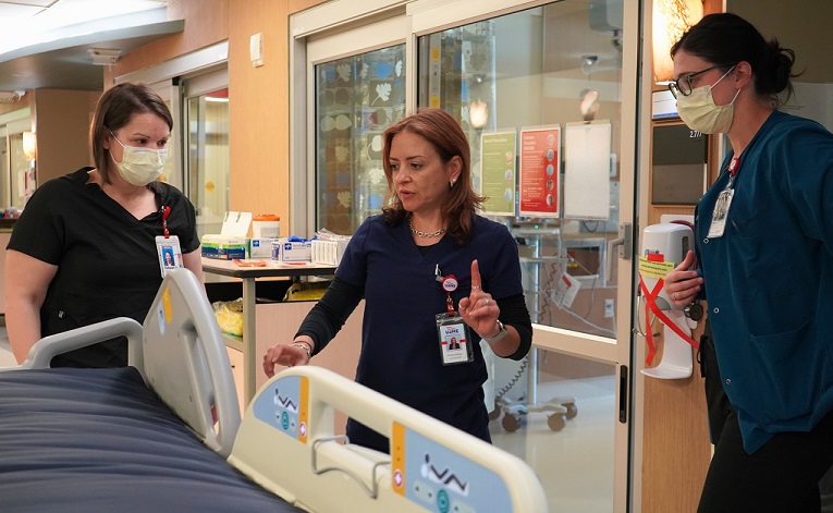 USME Clinical Specialist Supports Nurse